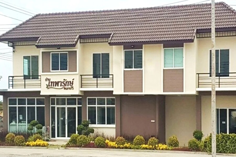 Baan-Theparak-15