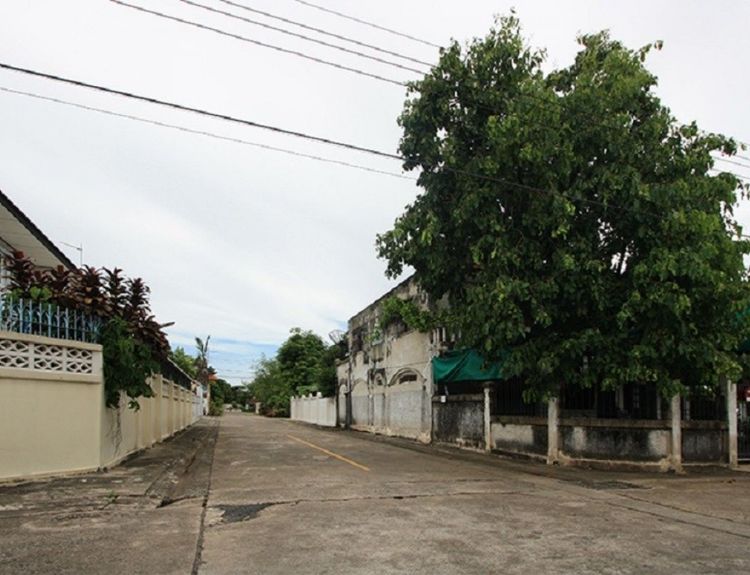 Baan-Petkasem-3